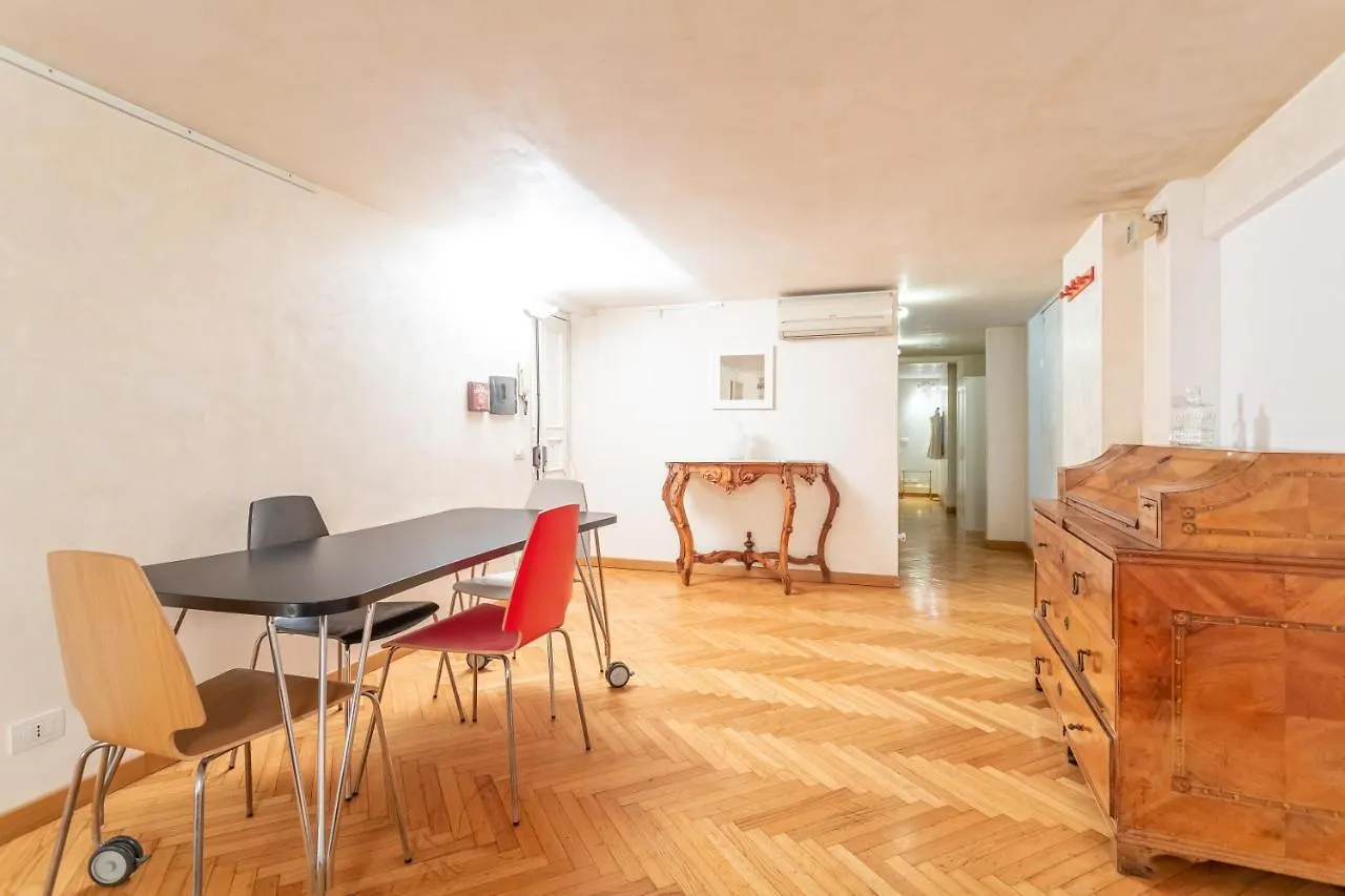 Daplace - Tullia Apartment Rome Italy